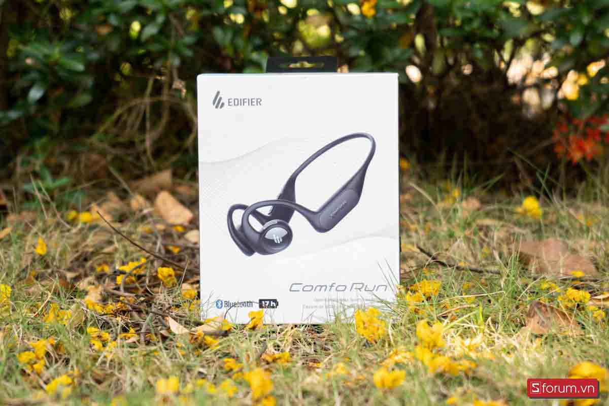 Trên tay tai nghe Edifier Comfo Run: Thiết kế bám tai chắc chắn, chất âm sôi động, có kháng nước, giá khoảng 1.49 triệu 2 Review danh gia tai nghe edifier comfo run 02