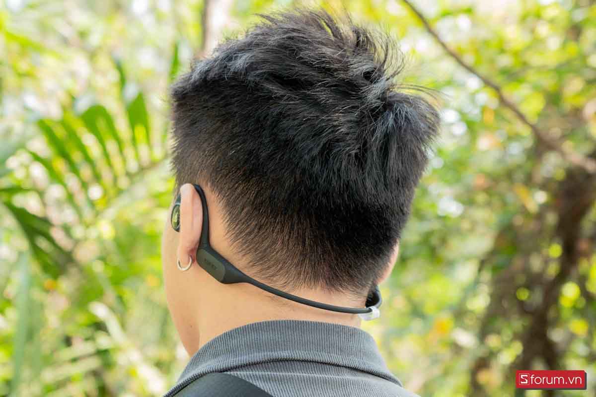 Trên tay tai nghe Edifier Comfo Run: Thiết kế bám tai chắc chắn, chất âm sôi động, có kháng nước, giá khoảng 1.49 triệu 13 Review danh gia tai nghe edifier comfo run 13