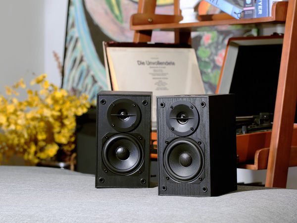 Review loa máy tính cho phòng làm việc và học tập 9 Loa máy tính