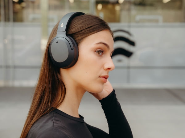 Review 3 tai nghe bluetooth Edifier đáng mua nhất hiện nay 5 Tai nghe bluetooth