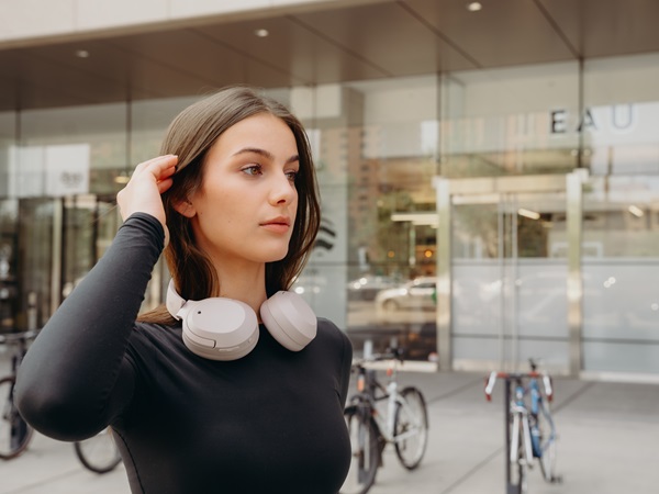 Hướng dẫn kết nối và sử dụng tai nghe bluetooth đúng cách 5 Tai nghe Bluetooth