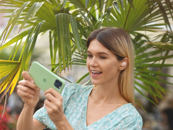 Review 3 tai nghe bluetooth Edifier đáng mua nhất hiện nay 3 Tai nghe Bluetooth