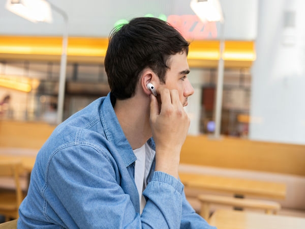 Tai nghe bluetooth - Kết nối tức thì, âm thanh không độ trễ 7 Tai nghe Bluetooth