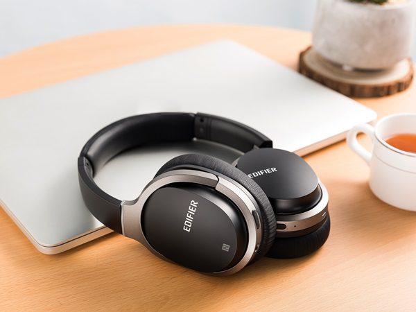 Đánh giá tai nghe bluetooth pin trâu, ổn định, đeo siêu thoải mái 1 Tai nghe Bluetooth