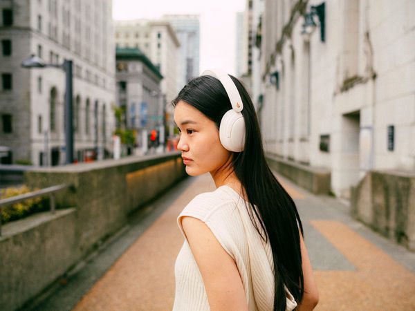 Tai nghe Bluetooth