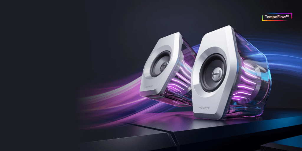 Thiết kế trong suốt kết hợp đèn RGB sống động