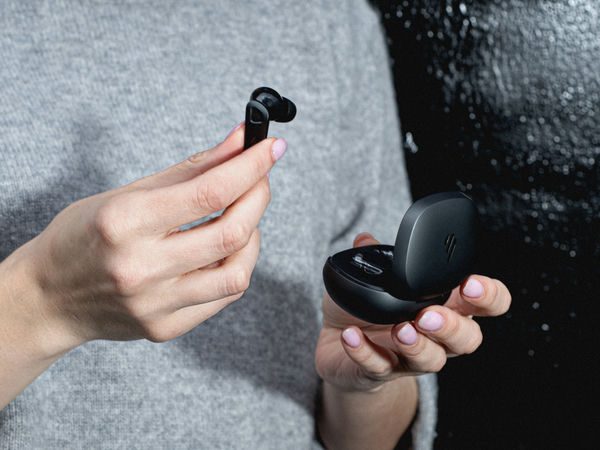 Tai nghe bluetooth xịn sò học online không thể thiếu 7 Tai nghe Bluetooth