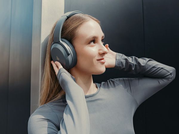 Tai nghe Bluetooth – Đồng hành cùng bạn trên mọi nẻo đường 8 Tai nghe Bluetooth