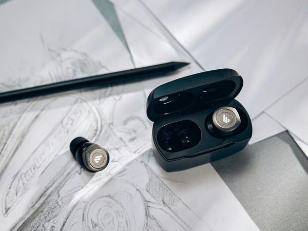 Tai nghe Bluetooth – Đỉnh cao kết hợp phong cách và chất âm 6 Tai nghe Bluetooth