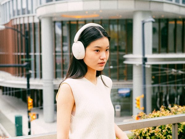 Tai nghe Bluetooth
